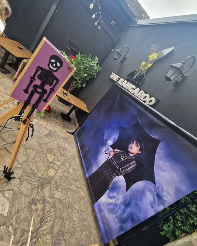 wednesday photobooth