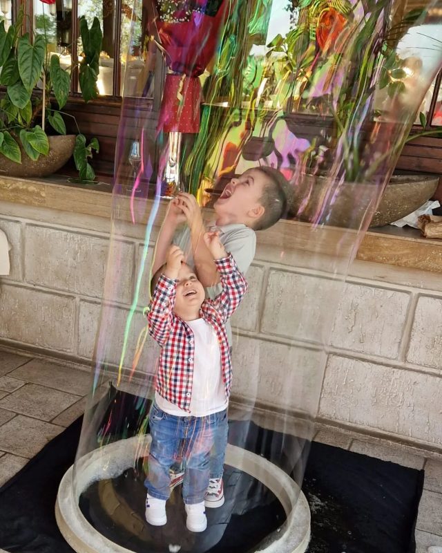 deca u balonu animacija